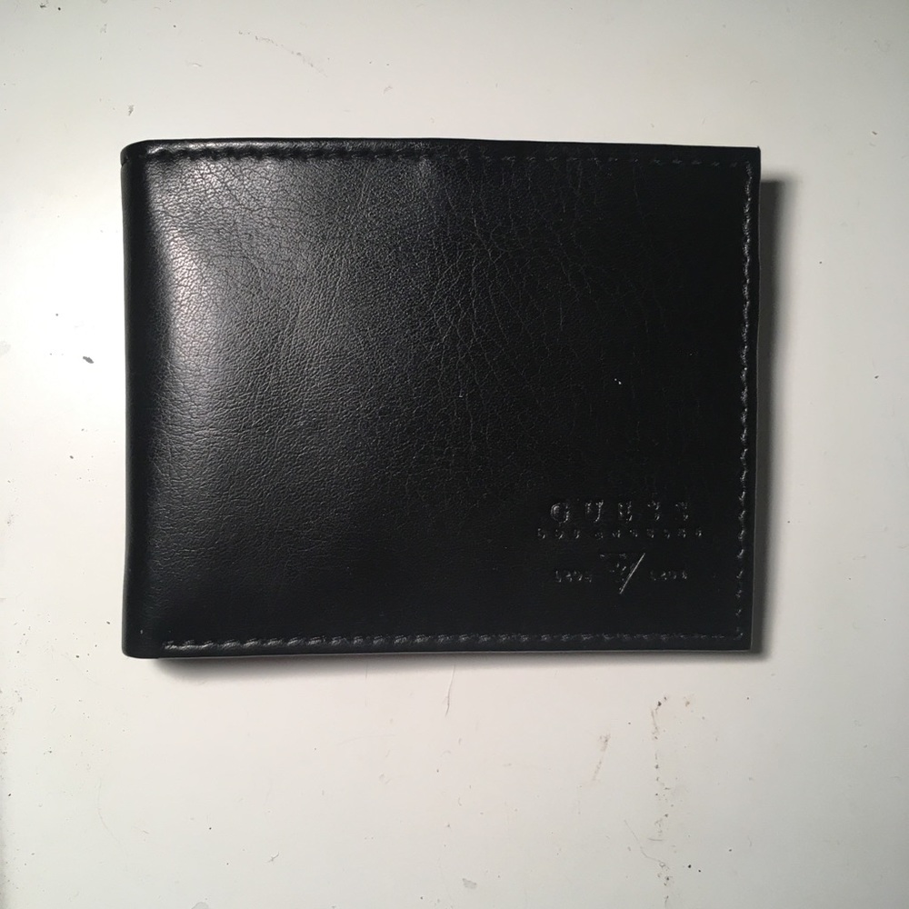 Guess Wallet